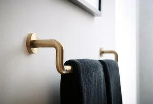 Brand new 😀 Brizo Litze 30 in. Towel Bar in Luxe Gold ❤️ 4 Brand new 😀 Brizo Litze 30 in. Towel Bar in Luxe Gold ❤️ - Image 2